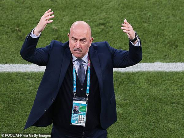 Bóng đá QT 9/7: LĐBĐ Nga sa thải HLV Stanislav Cherchesov