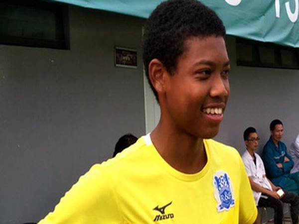 Bóng đá Quốc Tế 17/7:  “Mbappe Trung Quốc” gây sốt dư luận