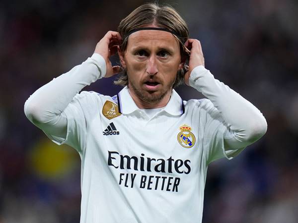 Tin La Liga 23/5: Luka Modric gia hạn hợp đồng với Real Madrid